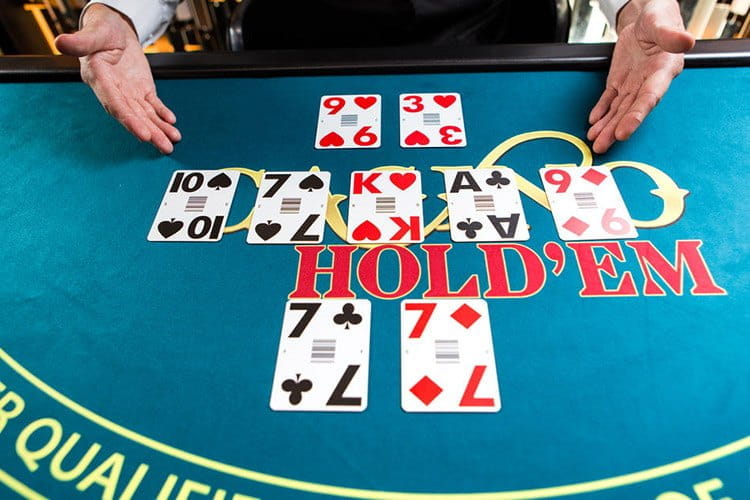 Live Casino Hold'em winning hand image
