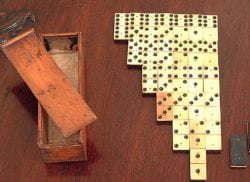 Domino set