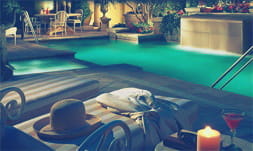 Una piscina en el complejo hotelero Bellagio
