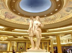 El famoso vestíbulo del Casino Caesars Palace de Las Vegas
