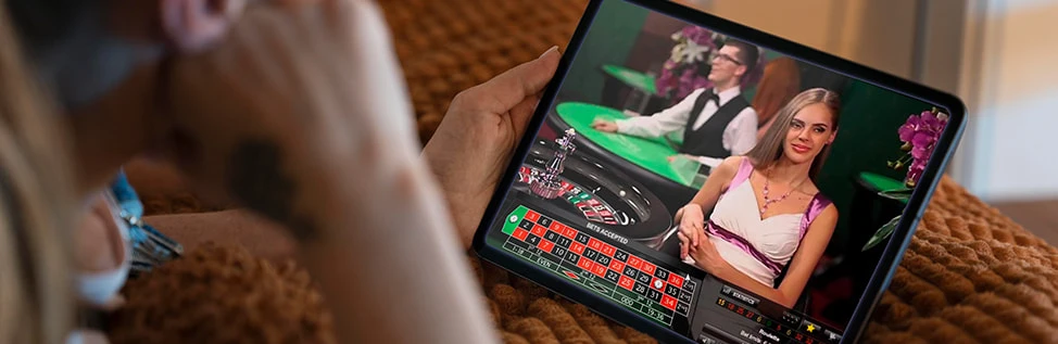 Live Dealer Games at FI Casino Apps